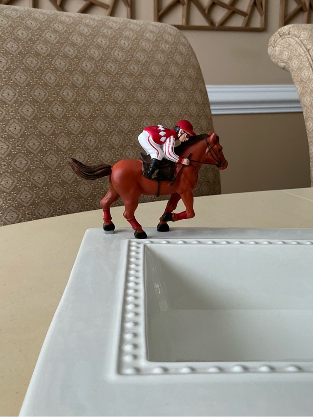 Race Horse and Jockey Platter Decoration 🐎